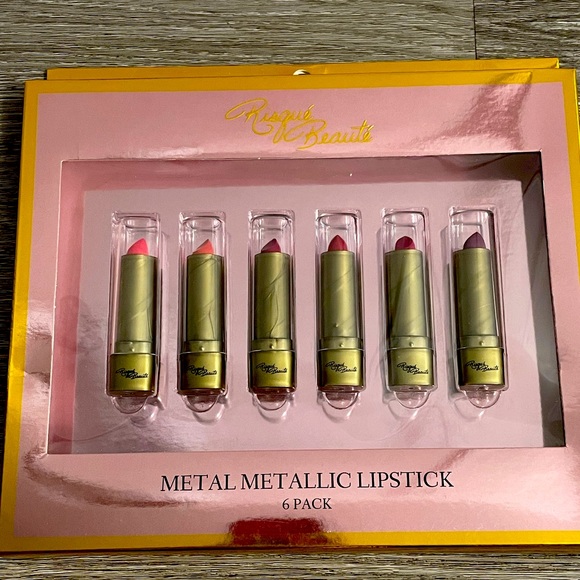 Lipstick - Picture 1 of 1